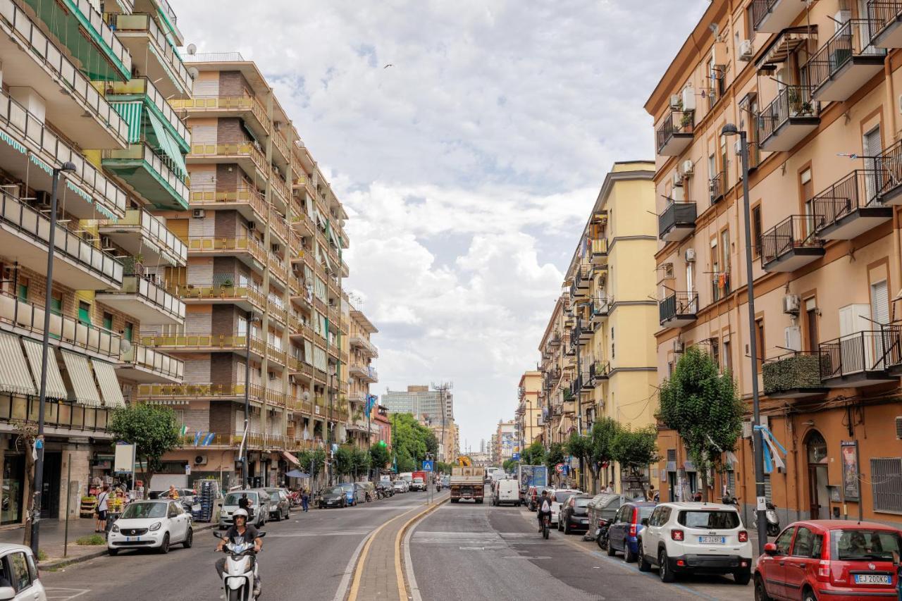Live Suite Napoli Exterior foto